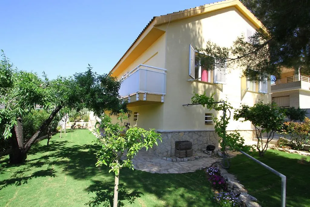 Holiday home Arenda Villa Amelie En Pino Alto Miami Playa Spain